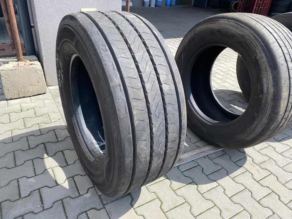 Opona ciężarowa używana naczepowa 385/55R22.5 UNIROYAL TH40 / 13mm Opona ciężarowa używana naczepowa 385/55R22.5 UNIROYAL TH40 / 13mm