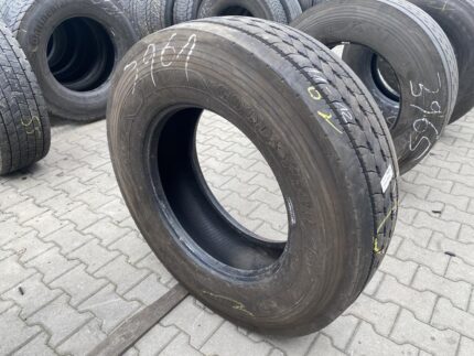 Opona ciężarowa używana prowadząca 315/70R22.5 GOODYEAR KMAX S GEN-2 / 11-12mm