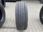 Opona ciężarowa używana prowadząca 315/70R22.5 GOODYEAR KMAX S / 7-10mm