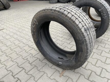 Opona ciężarowa używana napędowa 315/45R22.5 BRIDGESTONE M749 / 100% Bieżnika