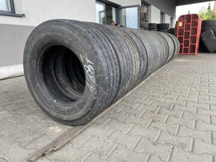 Opony ciężarowe używane naczepowe 235/75R17.5 PIRELLI ST:01 / POGŁĘBIANE
