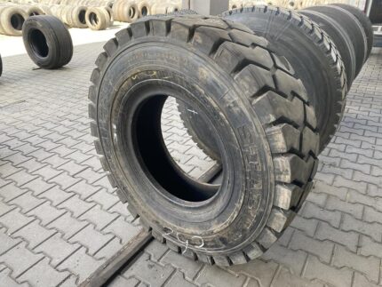 Opona do wózków widłowych 11.00R20 MICHELIN XZM STABIL X / 90% Bieżnika