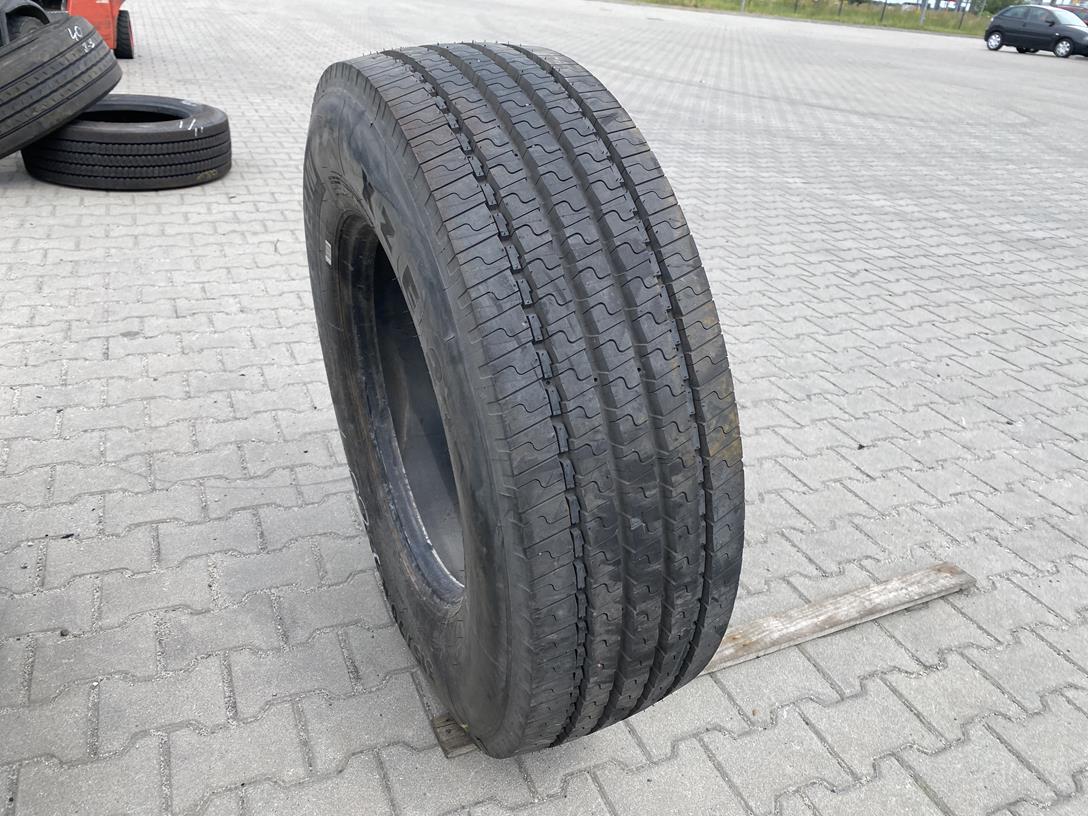 IMG_0804 Opona ciężarowa używana prowadząca 315/70R22.5 MICHELIN XZE2+ / 100% BIEŻNIKA - obrazek 1