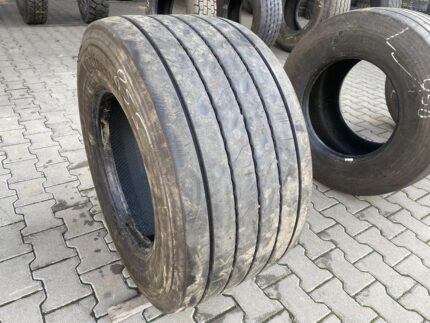  Opona ciężarowa używana naczepowa 445/45R19.5 CONTINENTAL HYBRID HT3 / 12-13mm