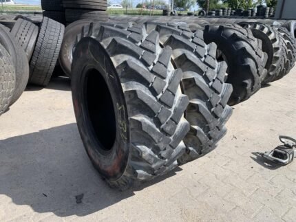  Opony używane przemysłowe ładowarka 12.5-20 12.5R20 335/80-20 SOLIDEAL MPT