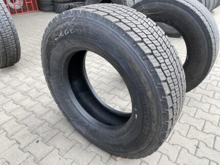 Opona ciężarowa używana napędowa 315/70R22.5 SEMPERIT WINTER D2 / 14mm