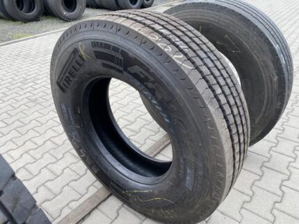 Opona ciężarowa używana prowadząca 295/80R22.5 PIRELLI FR:01 TRIATHLON / 15-16mm