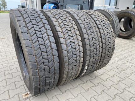 Opony ciężarowe używane napędowe 295/80R22.5 SEMPERIT RUNNER D2 / 15-16mm