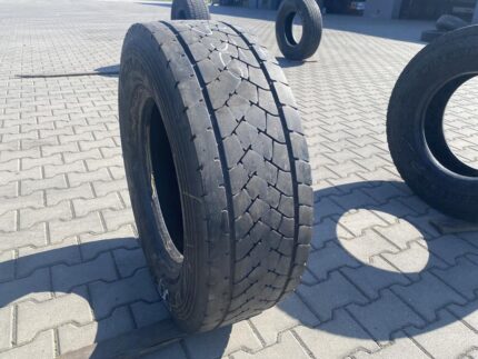  Opona ciężarowa używana napędowa 265/70R17.5 DUNLOP SP446 / 6-7mm