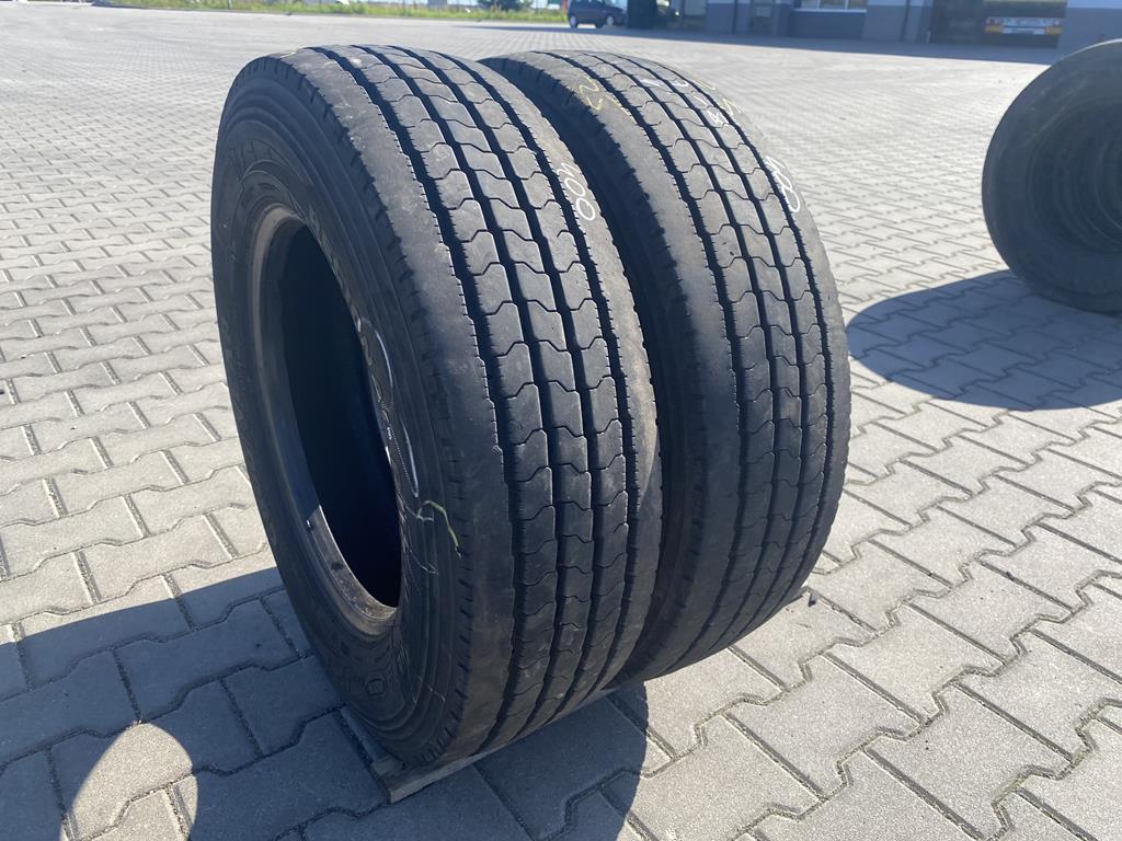 Opony ciężarowe używana prowadzące 215/75R17.5 GOODYEAR REGIONAL RHS II + / 7-8mm Opony ciężarowe używana prowadzące 215/75R17.5 GOODYEAR REGIONAL RHS II + / 7-8mm