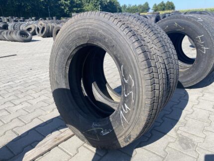 Opony ciężarowe używane prowadzące 215/75R17.5 MICHELIN XZE2 / 100% Bieżnika