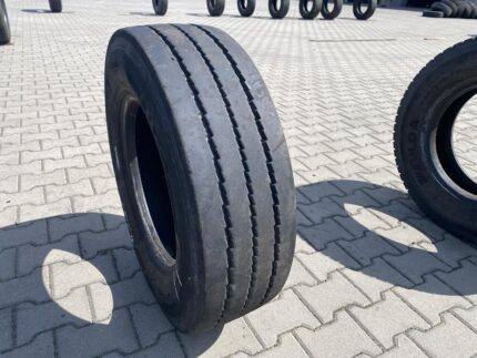  Opona używana ciężarowa naczepowa 235/75R17.5 HANKOOK TH22 / 9-10mm