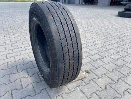  Opona ciężarowa używana prowadząca 235/75R17.5 CONTINENTAL CONTI HYBRID LS3 / 7-8mm