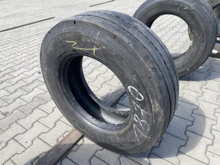 Opona ciężarowa używana naczepowa 235/75R17.5 MICHELIN X LINE ENERGY T / 7-8mm