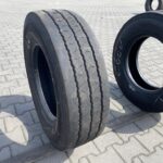  Opona ciężarowa używana naczepowa 235/75R17.5 SEMPERIT RUNNER T3 / 8-9mm