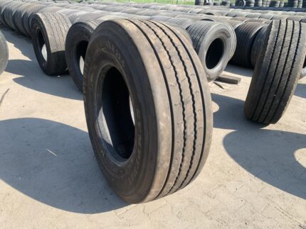  Opona używana ciężarowa naczepowa 385/65R22.5 SEMPERIT RUNNER T3 / 11-12mm