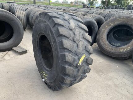  Opona używana przemysłowa do maszyn budowlanych 405/70R18 16/70R18 FIRESTONE UTILITY DURAFORCE