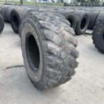  Opona używana przemysłowa do maszyn budowlanych 405/70R18 16/70R18 FIRESTONE UTILITY DURAFORCE