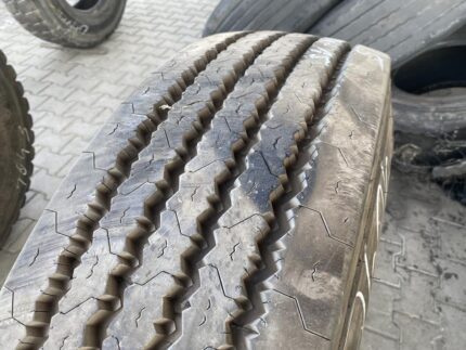Opona używana ciężarowa prowadząca315/80R22.5 BARUM BF15 ROAD FRONT / 14-15mm
