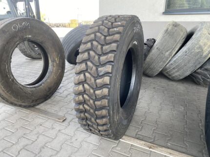  Opona używana ciężarowa napędowa 315/80R22.5 BIEŻNIKOWANA TYP FIRESTONE FD833 / 16-17mm