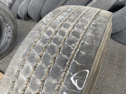 Opona używana ciężarowa przednia 315/80R22.5 PIRELLI FR:01 TRIATHLON / 14-15mm