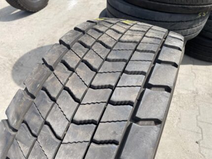 Opona używana ciężarowa napędowa 295/55R22.5 CONTINENTAL CONTI HYBRID HD3 / 12-14mm