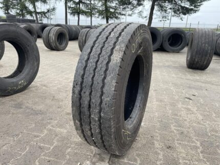  Opona używana ciężarowa naczepowa 235/75R17.5 BRIDGESTONE R-TRAILER 001 / 12mm