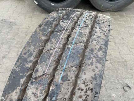 Opona używana ciężarowa naczepowa 235/75R17.5 CONTINENTAL HTR2 / 12mm