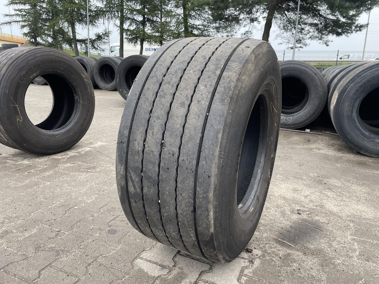 Opona używana ciężarowa do naczepy mega 435/50R19.5 CONTINENTAL CONTI HYBRID HT3 / 9-10mm Opona używana ciężarowa do naczepy mega 435/50R19.5 CONTINENTAL CONTI HYBRID HT3 / 9-10mm