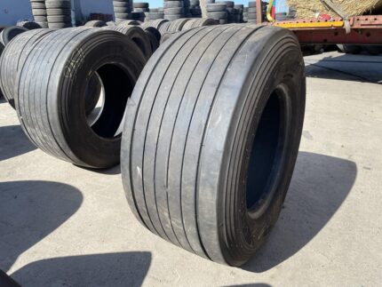  Opona używana ciężarowa naczepowa mega 435/50R19.5 GOODYEAR FUELMAX T / 7-8mm