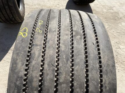 Opona używana ciężarowa naczepowa 455/40R22.5 ADVANCE GL251T / 8-10mm