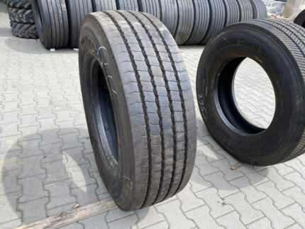  Opona ciężarowa używana prowadząca 315/70R22.5 PIRELLI FR:01 TRIATHLON / 13-14mm