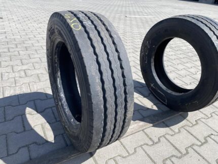  Opona ciężarowa używana naczepowa 205/65R17.5 BRIDGESTONE R168 / 9-10mm