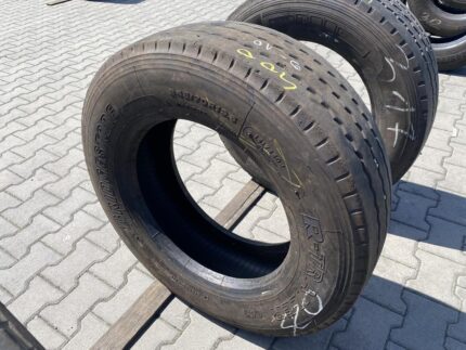 Opona ciężarowa używana naczepowa 245/70R19.5 BRIDGESTONE R-TRAILER 001 / 9-10mm