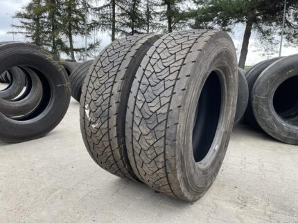  Opony używane ciężarowe napędowe 315/70R22.5 GOODYEAR KMAX D GEN-2 / 11-13mm