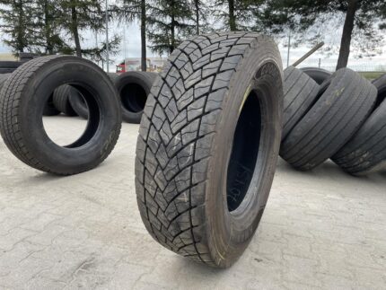  Opona używana ciężarowa napędowa 315/70R22.5 GOODYEAR KMAX D / 19mm