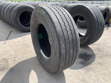  Opona używana ciężarowa do naczepy 385/65R22.5 BRIDGESTONE R179 AS / 7-9mm
