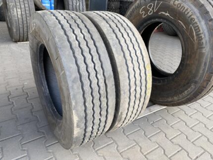  Opony ciężarowe używane naczepowe 265/70R19.5 MICHELIN XTE2 / 10-12mm