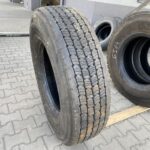  Opona ciężarowa używana napędowa 295/80R22.5 BIEŻNIKOWANA TYP XDA+N COACH / 14-15mm