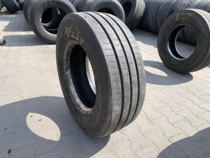  Opona używana ciężarowa przód 245/70R17.5 BRIDGESTONE R-STEER 002 / 10-11mm