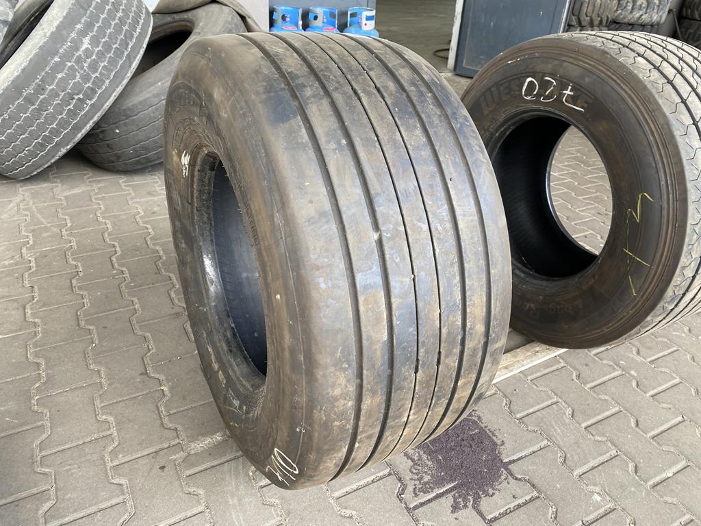 Opona ciężarowa używana naczepowa 435/50R19.5 PIRELLI ST:01 NEVERENDING ENERGY / 7-8mm Opona ciężarowa używana naczepowa 435/50R19.5 PIRELLI ST:01 NEVERENDING ENERGY / 7-8mm