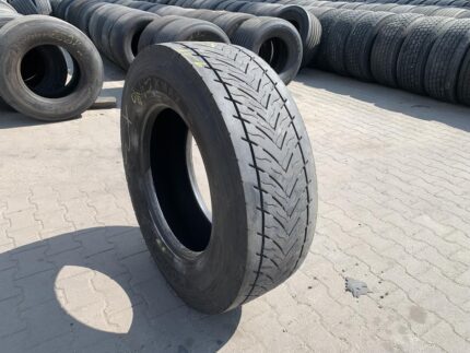  Opona używana ciężarowa napędowa 315/70R22.5 GOODYEAR KMAX D 9-11mm