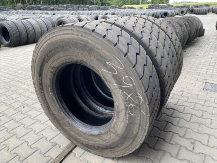 Opony ciężarowe używane napędowe 13R22.5 SEMPERIT WORKER D2 / Pogłębiany bieżnik