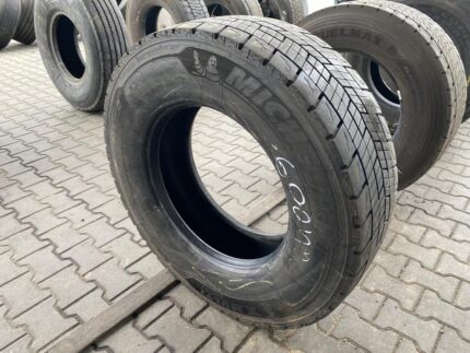 Opona ciężarowa używana napędowa 315/70R22.5 MICHELIN X MULTI ENERGY D2 / 13-14mm