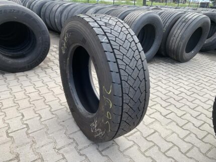  Opona ciężarowa używana napędowa 315/70R22.5 DUNLOP SP446 / 13-15mm