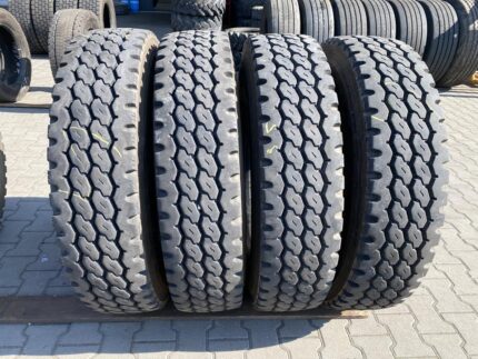 Opony używane ciężarowe napędowe  11R22.5 BRIDGESTONE M840 / 16-17mm