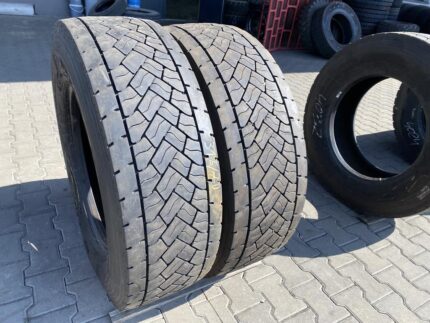  Opony ciężarowe używane napędowe 315/70R22.5 DUNLOP SP446 / 11-12mm