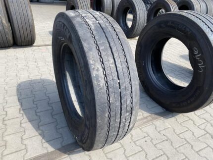 Opona ciężarowa używana prowadząca 315/70R22.5 MICHELIN X MULTI Z / 10mm
