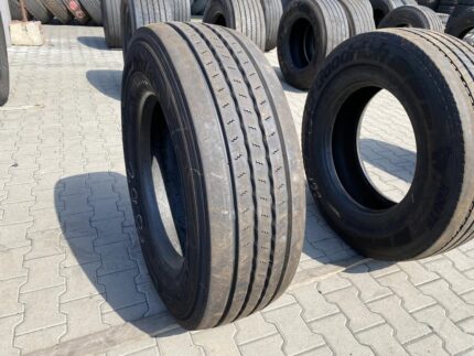  Opona ciężarowa używana prowadząca 315/70R22.5 UNIROYAL FH40 / 12mm