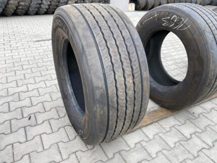  Opona ciężarowa używana prowadząca 385/55R22.5 UNIROYAL FH40 / 11-12mm